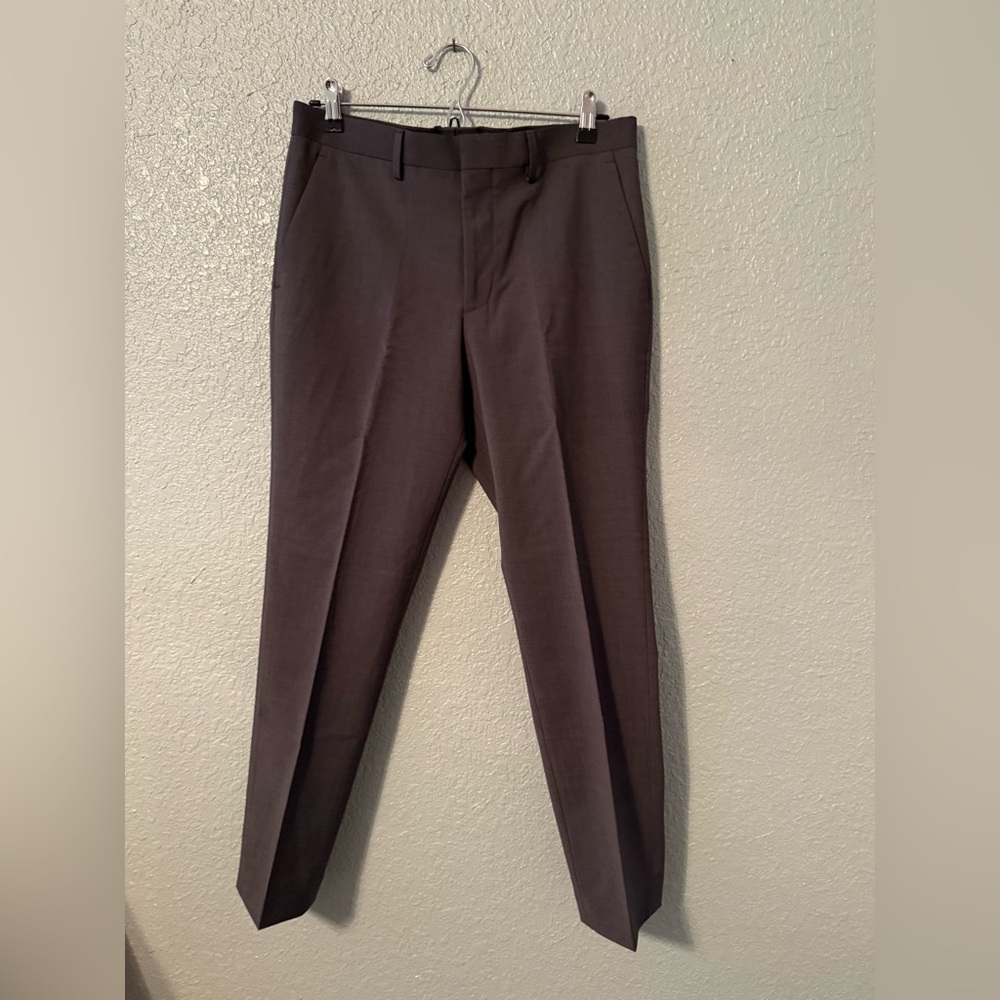 Men's Classic Gray Express Wrinkle Resistant 30x30 Dress Pants